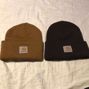 Light brown & dark brown Carhartt beanies!!